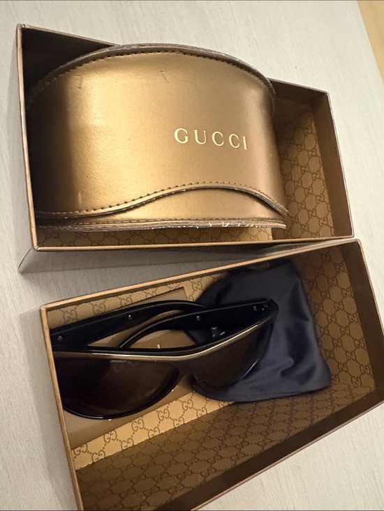 Gucci Black Sunglasses with Gold Case and Box main image 13